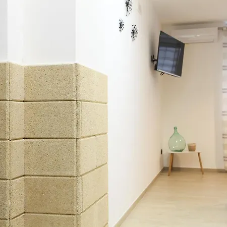 Domus Midi - Trevisani Bari